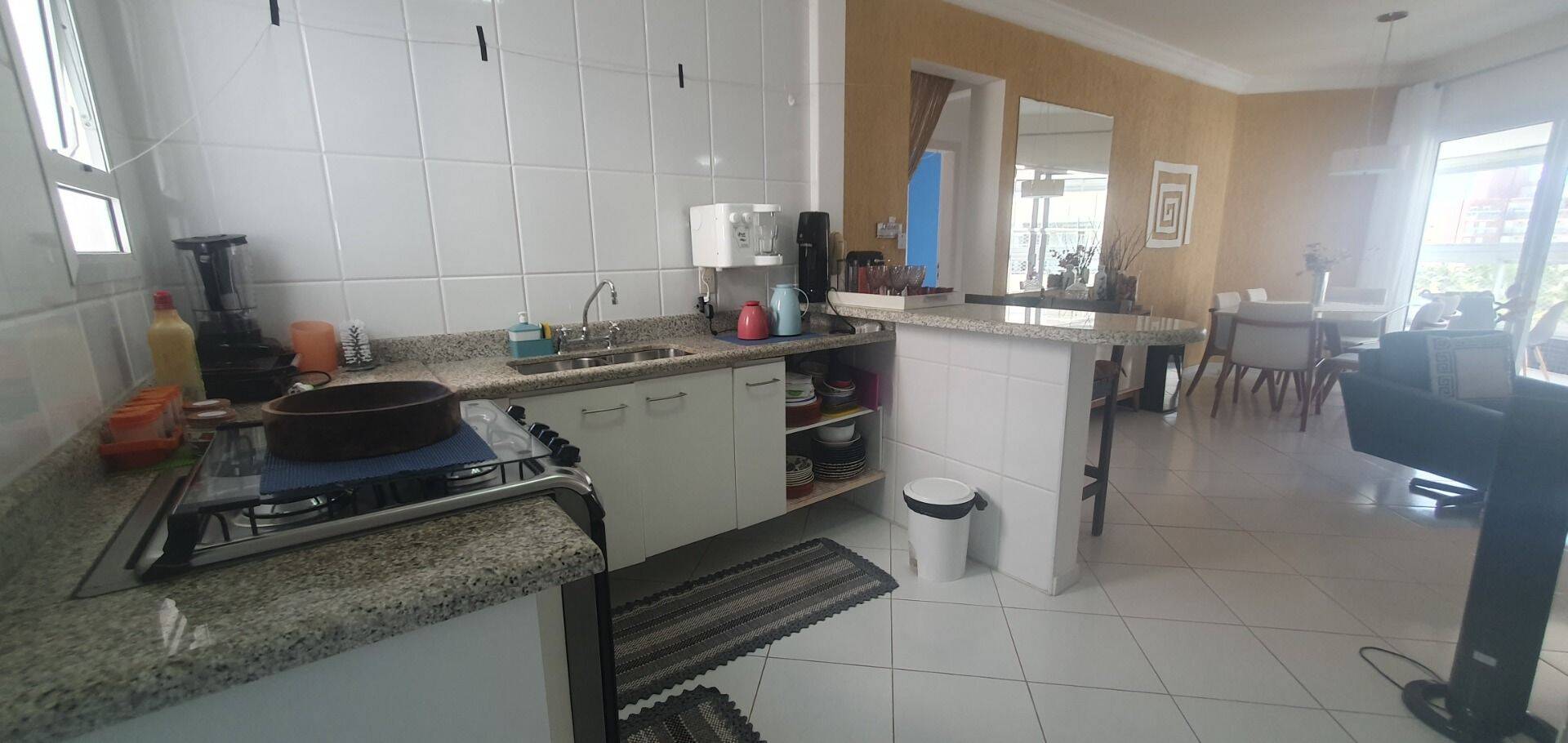 Apartamento à venda com 3 quartos, 102m² - Foto 1