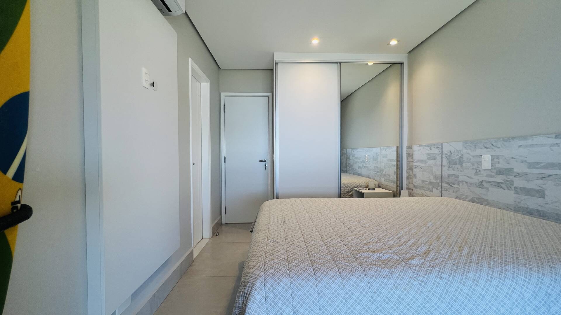 Apartamento à venda com 4 quartos, 235m² - Foto 17