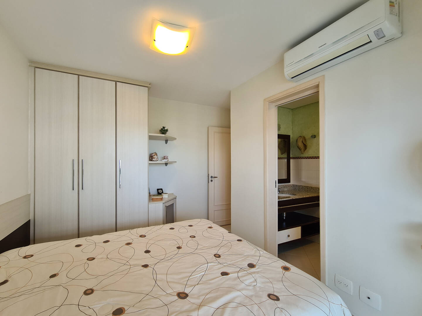 Apartamento à venda com 4 quartos, 223m² - Foto 12