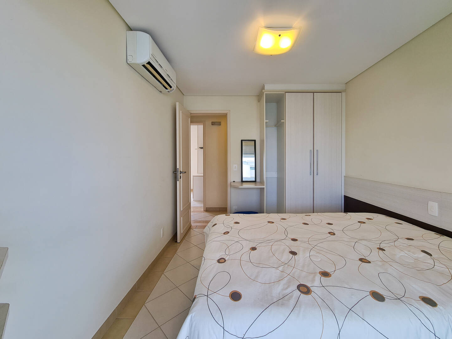 Apartamento à venda com 4 quartos, 223m² - Foto 15