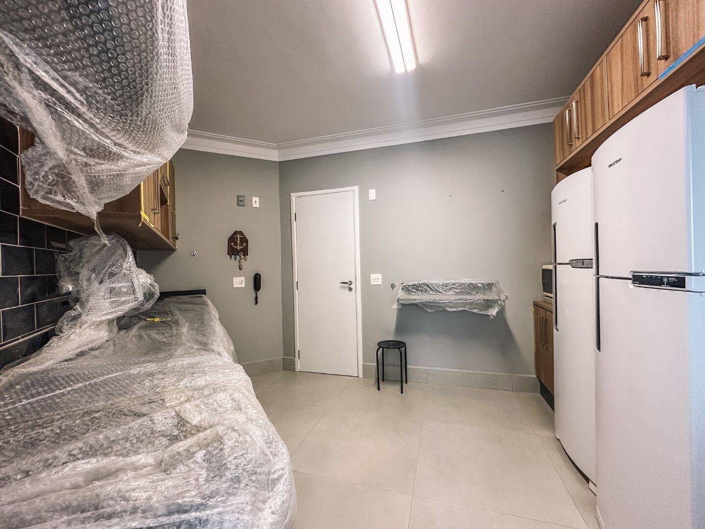 Apartamento à venda com 4 quartos, 178m² - Foto 3