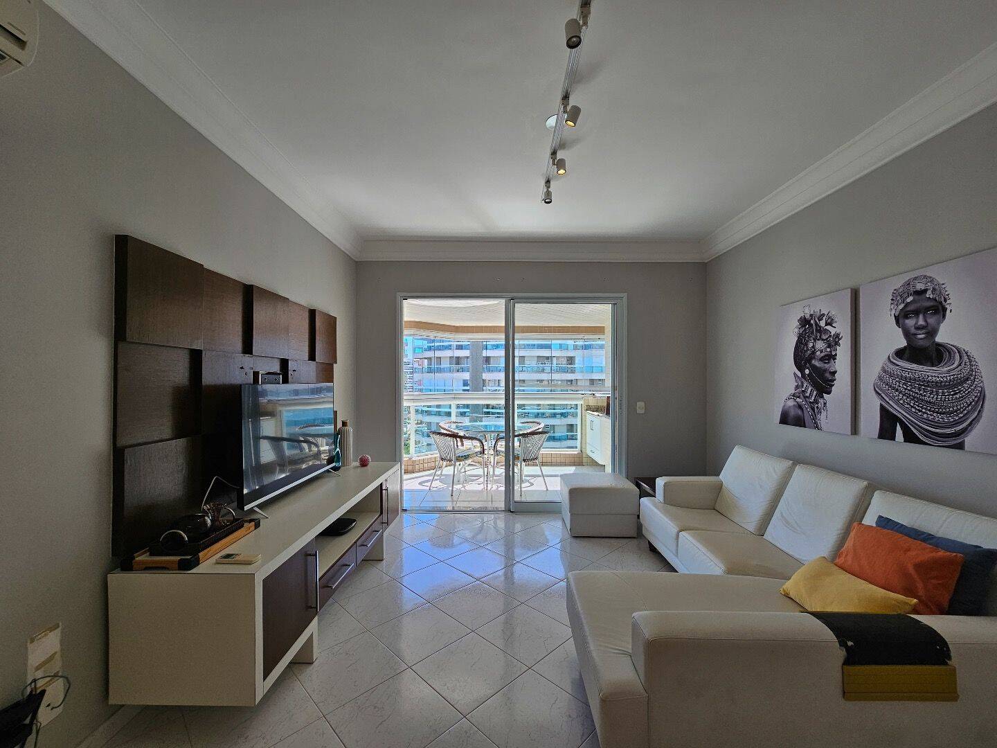 Apartamento à venda com 3 quartos, 113m² - Foto 3