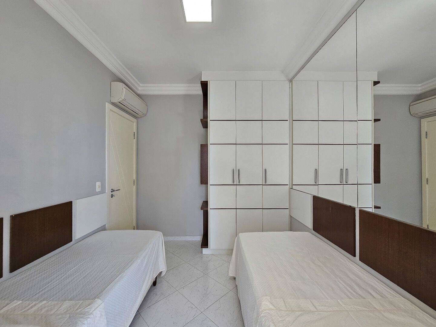 Apartamento à venda com 3 quartos, 113m² - Foto 12