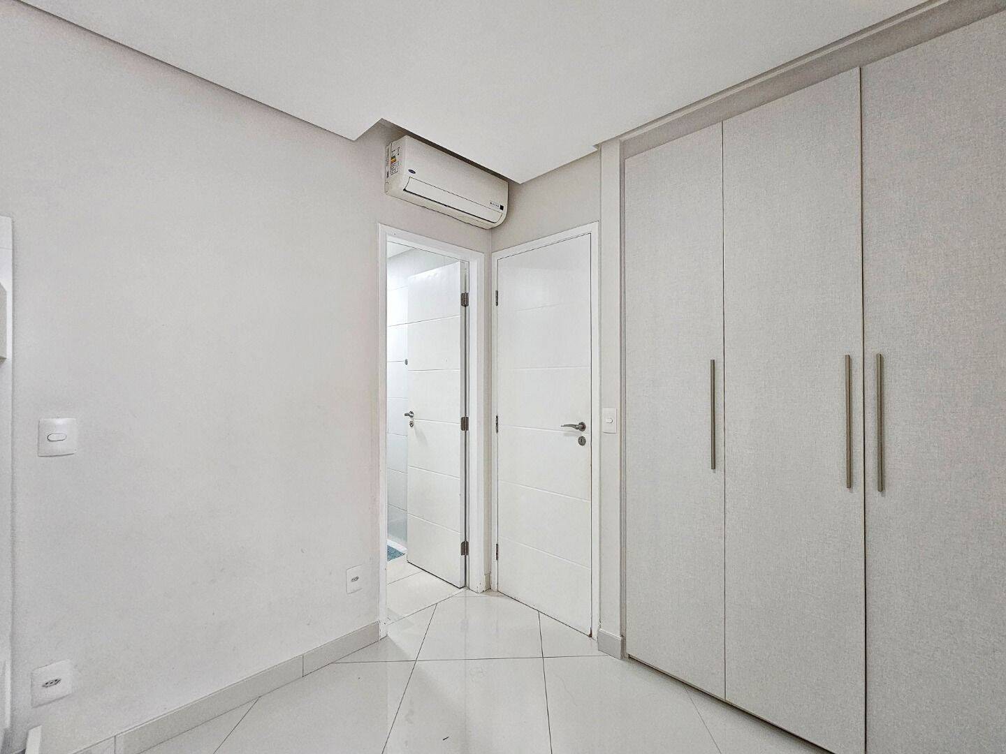 Apartamento à venda com 3 quartos, 140m² - Foto 15