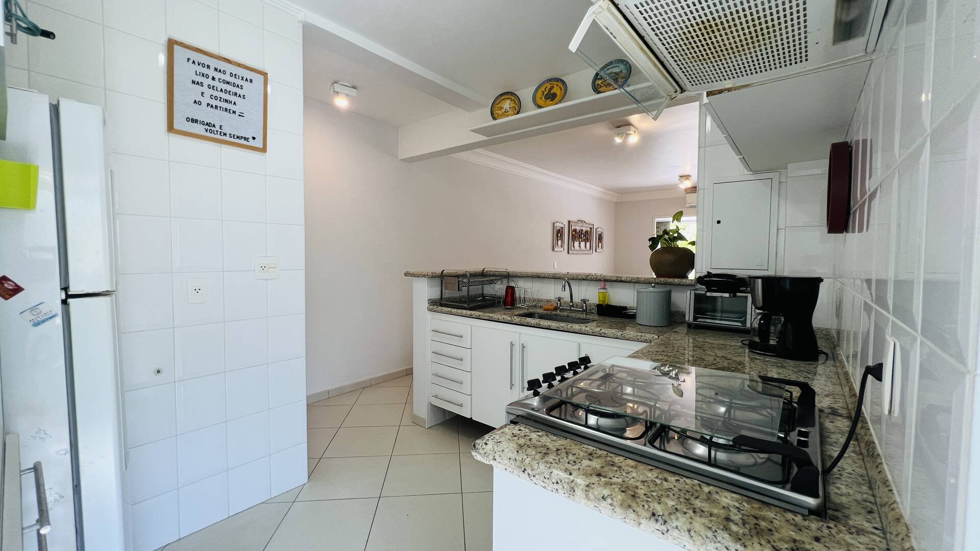 Apartamento à venda com 4 quartos, 126m² - Foto 2