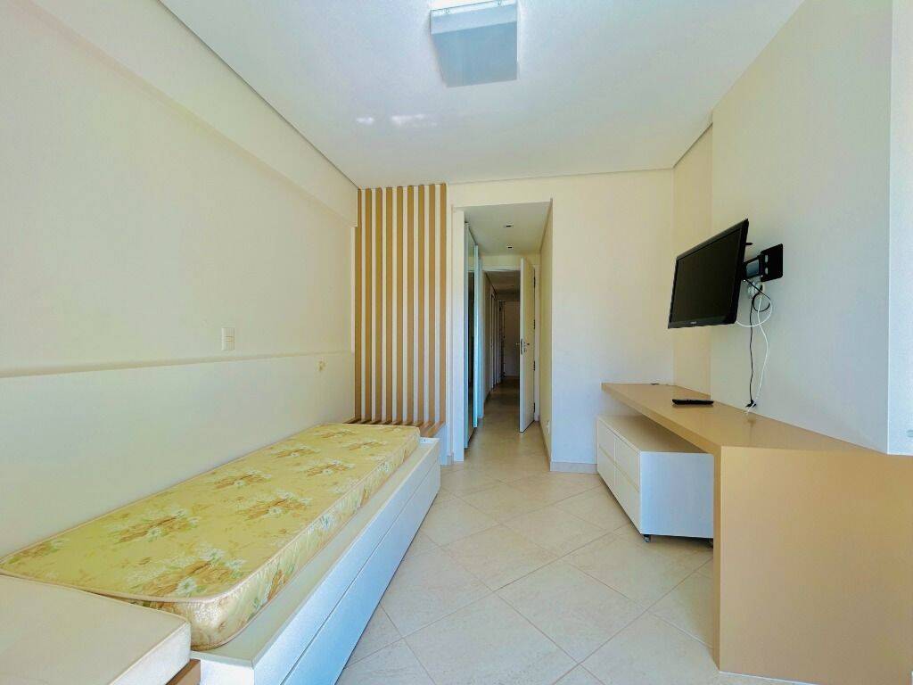 Apartamento à venda com 4 quartos, 254m² - Foto 18