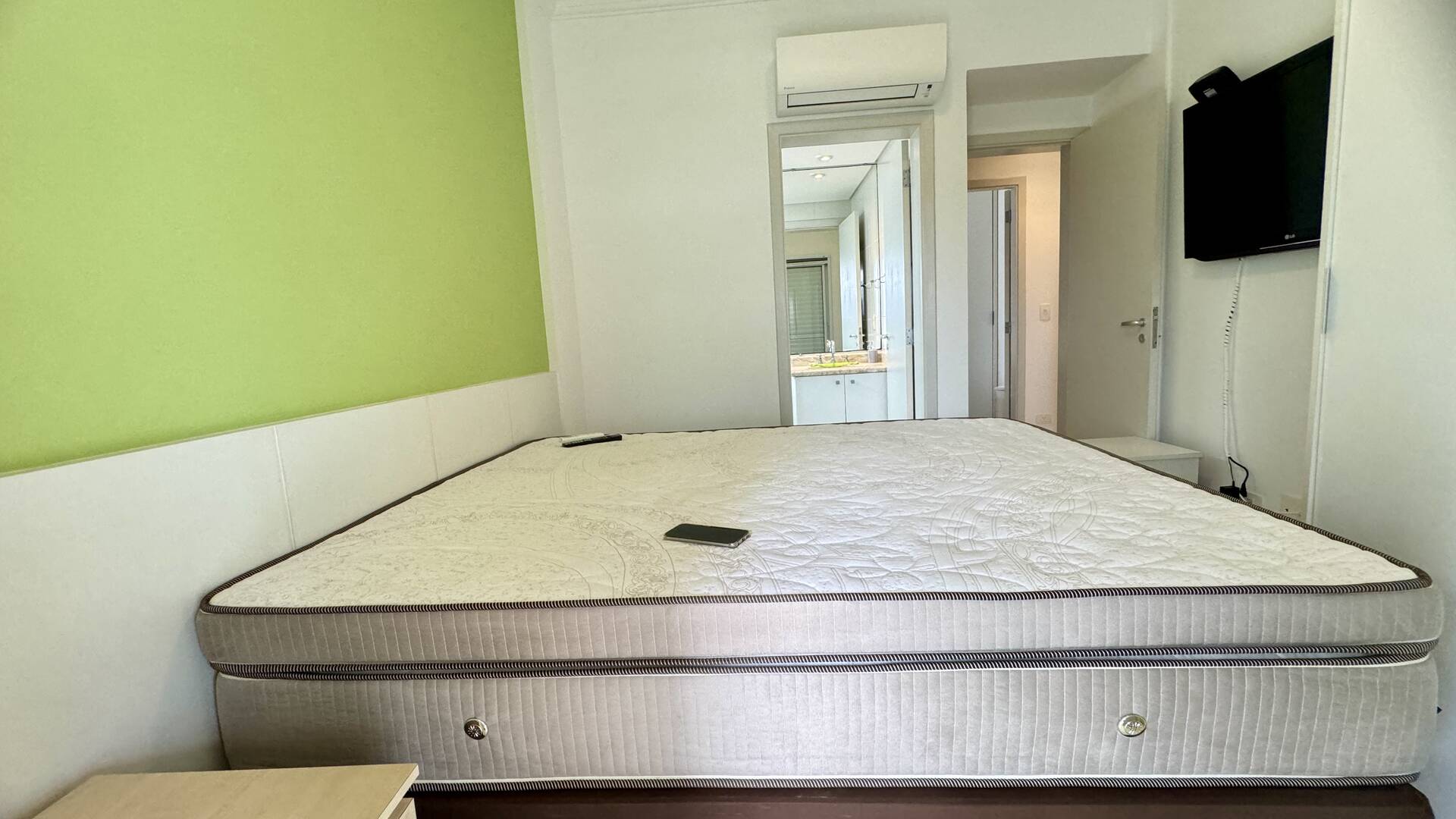 Apartamento à venda com 4 quartos, 137m² - Foto 13