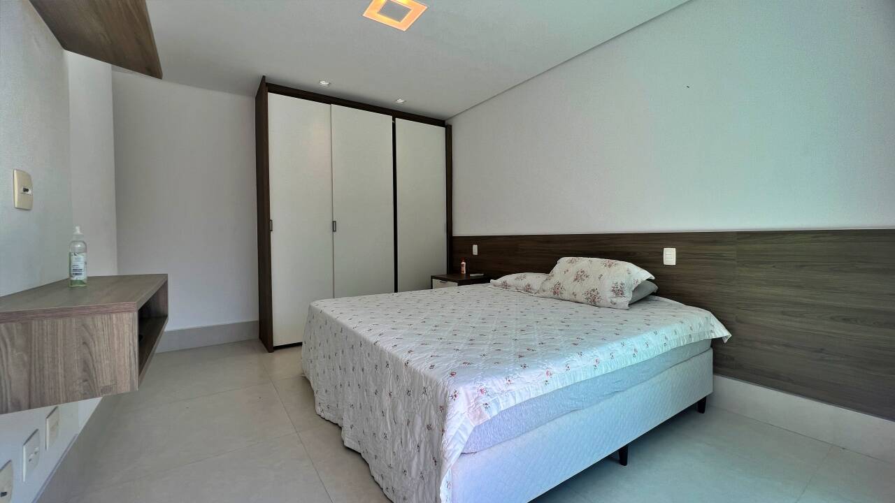 Casa à venda com 6 quartos, 489m² - Foto 23